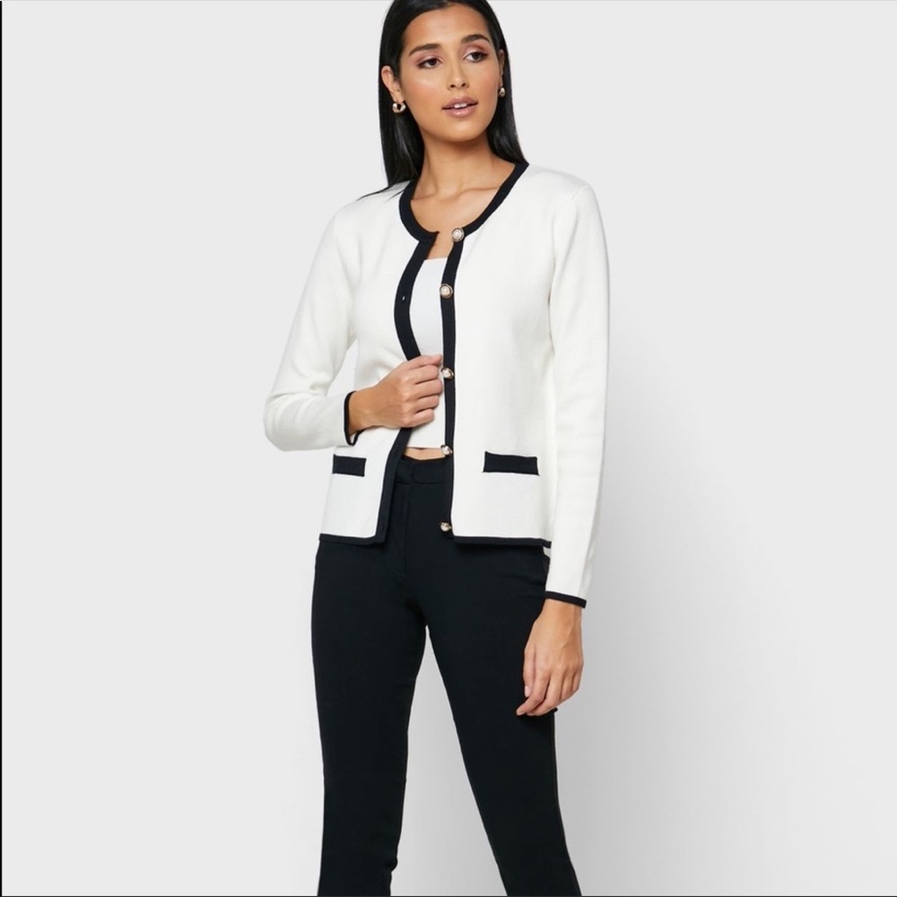 Zara “Chanel like” blazer.